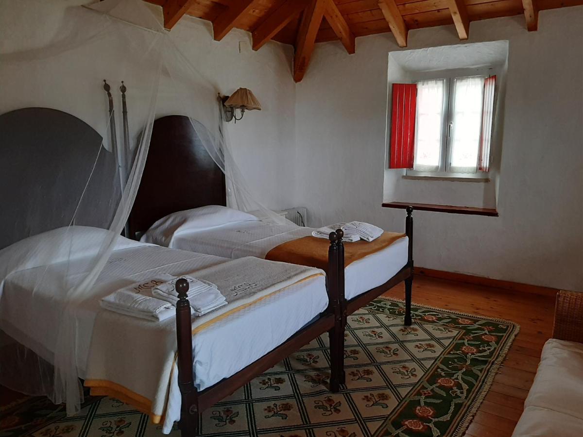 Monte da Casa Branca São Bartolomeu da Serra Exterior foto